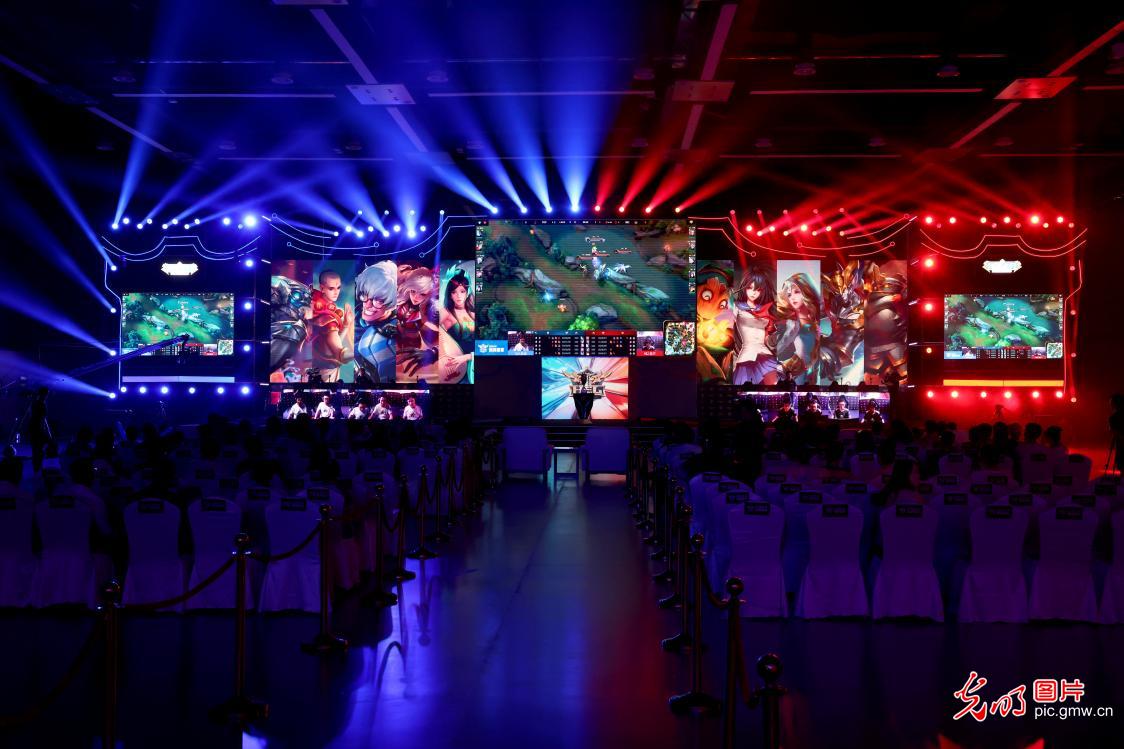 被坊间戏称 被坊间戏称